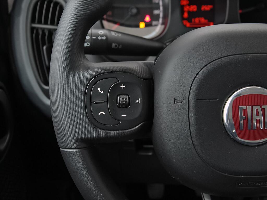 Fiat Panda Panda HEV 1.0 51kw+Pack Tech+Pack Style 17