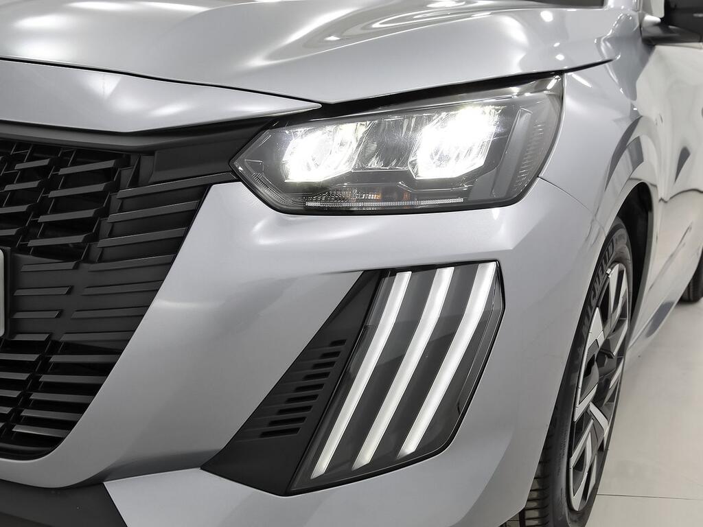 Peugeot 208 Active Puretech 100 33