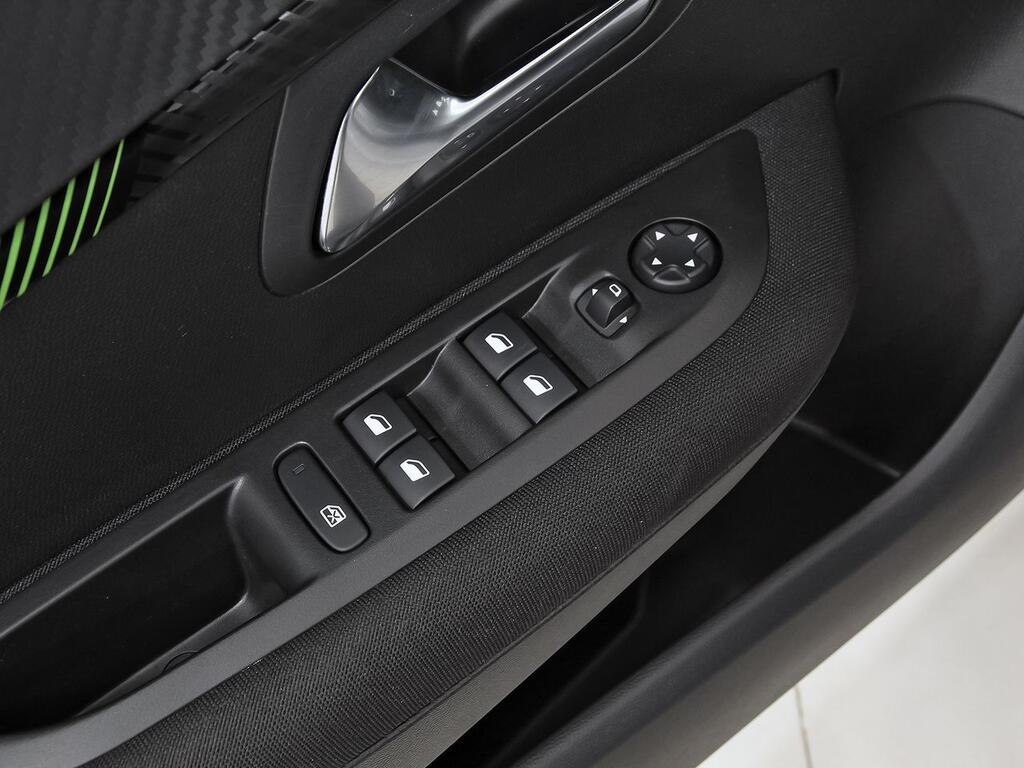 Peugeot 208 Active Puretech 100 12