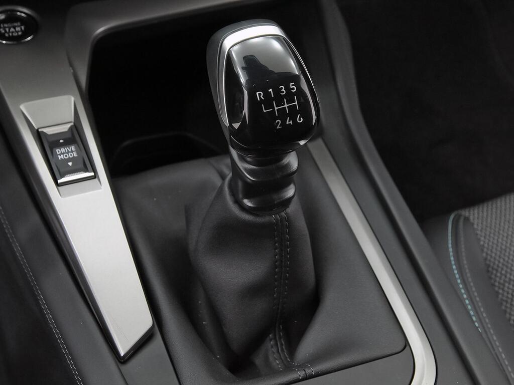 Peugeot 308 5P Allure PureTech 130 S&S MAN 32