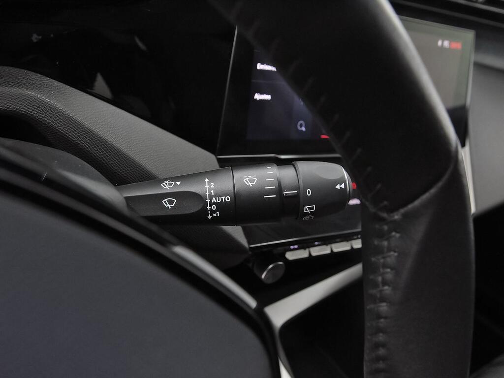 Peugeot 308 5P Allure PureTech 130 S&S MAN 16