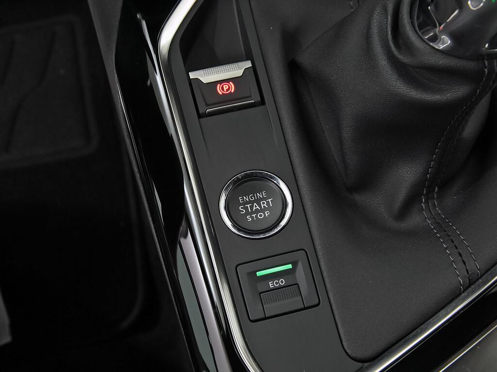 Peugeot 3008 1.2 PureTech 96KW S&S Allure Pack 29