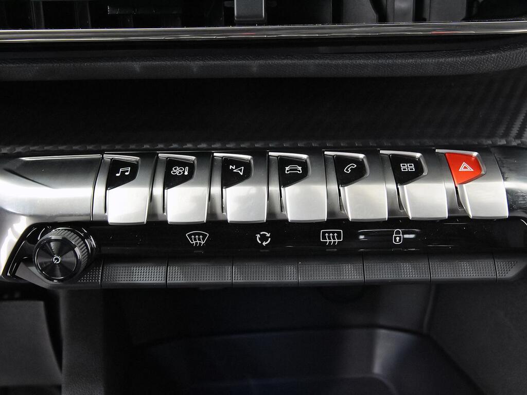 Peugeot 3008 1.2 PureTech 96KW S&S Allure Pack 28