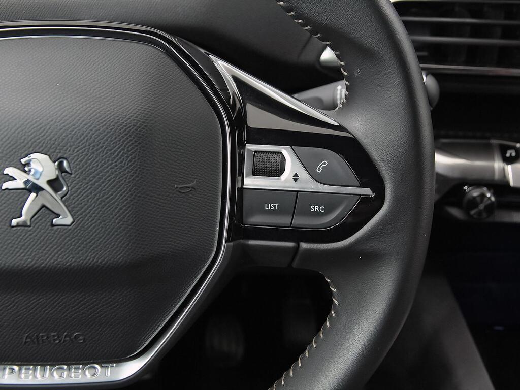 Peugeot 3008 1.2 PureTech 96KW S&S Allure Pack 20