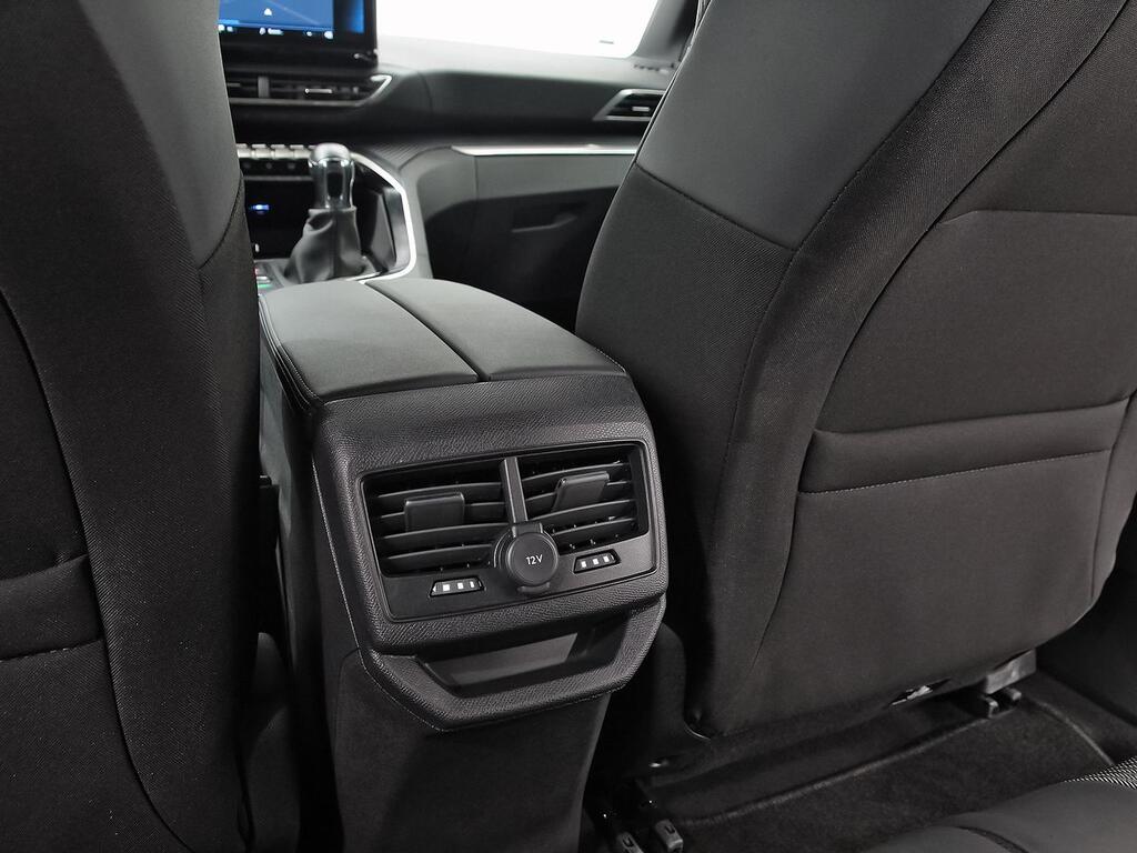 Peugeot 3008 1.2 PureTech 96KW S&S Allure Pack 31