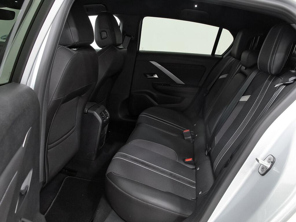 Opel Astra 1.2T XHT 96kW (130CV) GS 9