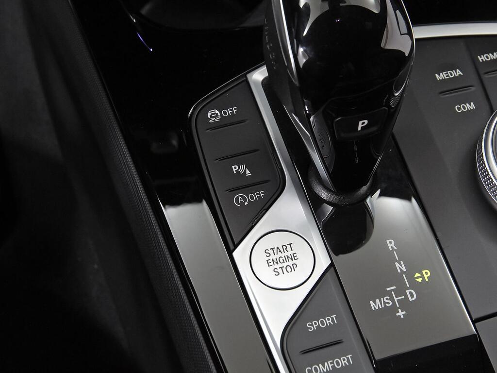 BMW Serie 1 118i Corporate Auto. 31