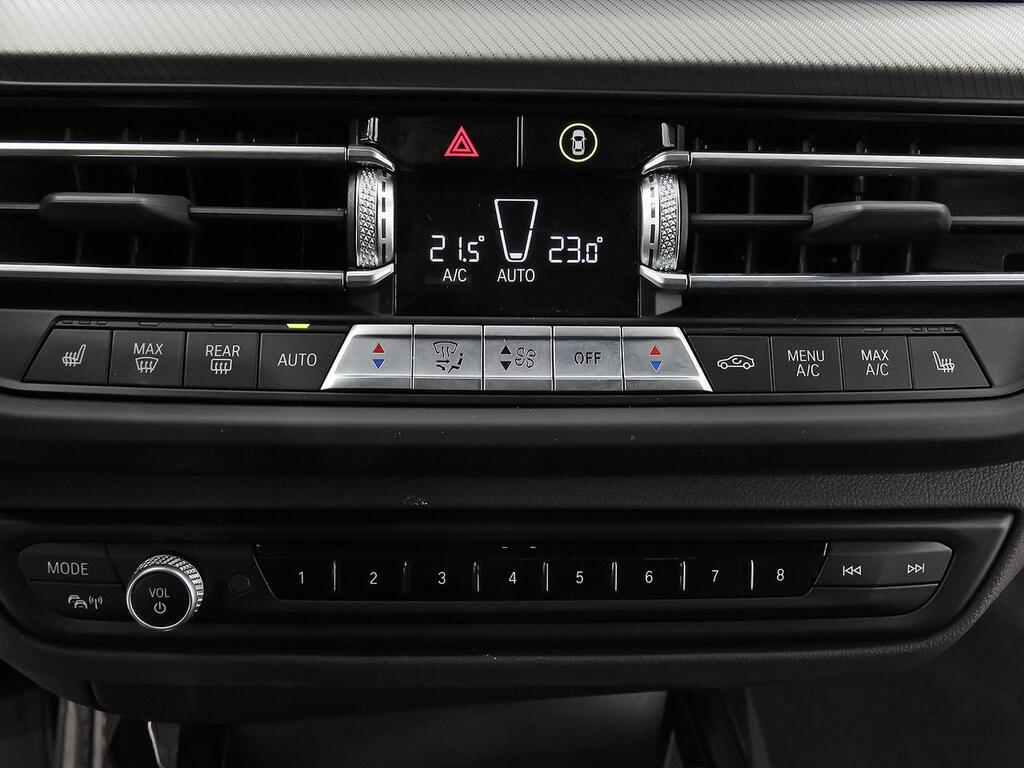 BMW Serie 1 118i Corporate Auto. 29