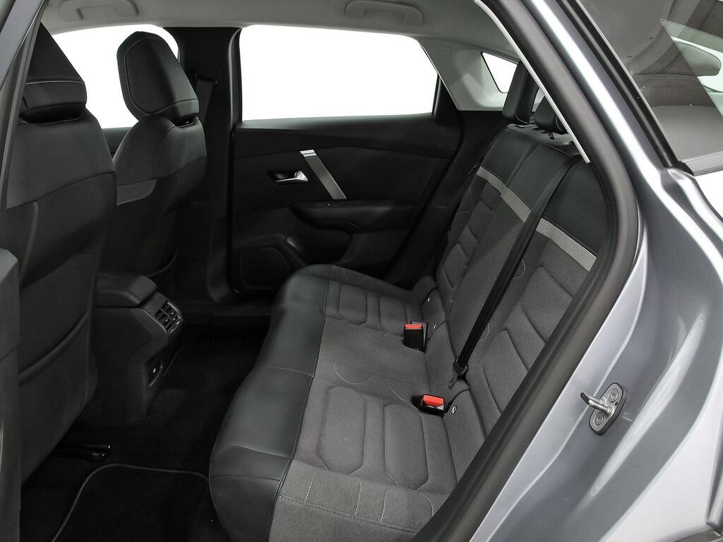 Citroën C4 X PureTech 130 S&S EAT8 Plus 9