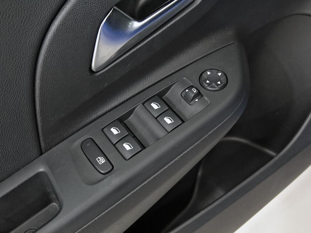 Opel Corsa 1.2T XHL 74kW (100CV) Elegance 13