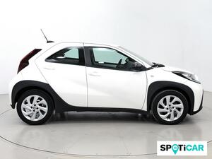 Toyota Aygo X Cross 1.0 VVT-I 72CV Play