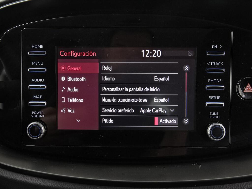 Toyota Aygo X Cross 1.0 VVT-I 72CV Play 23