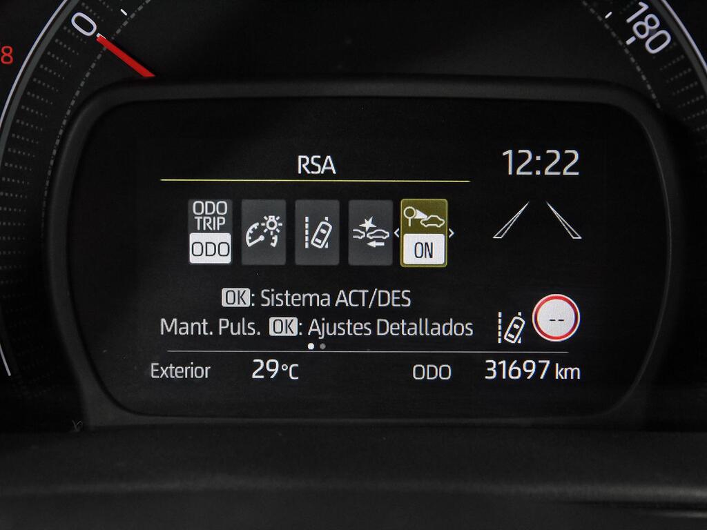 Toyota Aygo X Cross 1.0 VVT-I 72CV Play 26