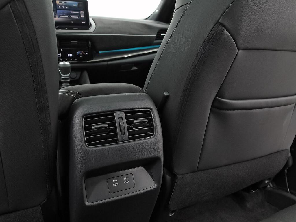 Nissan Qashqai DIG-T 103kW (140CV) mHEV 4x2 N-Design 38