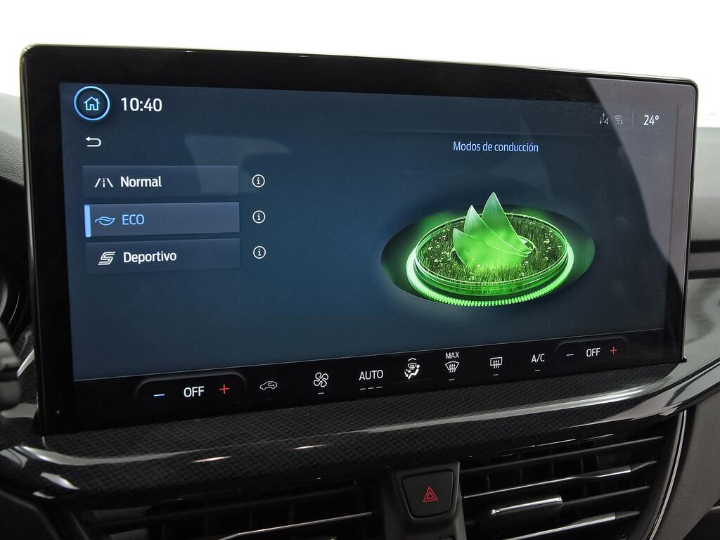 Ford Focus 1.0 Ecoboost MHEV 92kW ST-Line 27