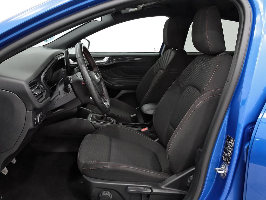 Ford Focus 1.0 Ecoboost MHEV 92kW ST-Line 8