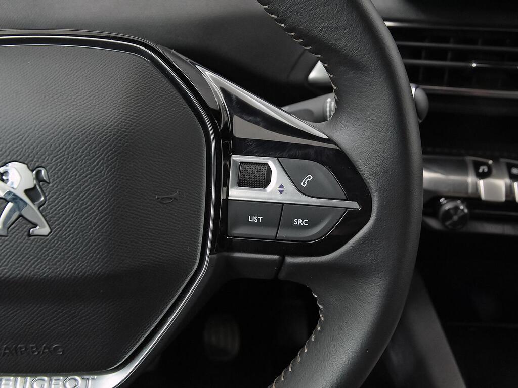 Peugeot 3008 1.2 PureTech 96KW S&S Allure Pack 20