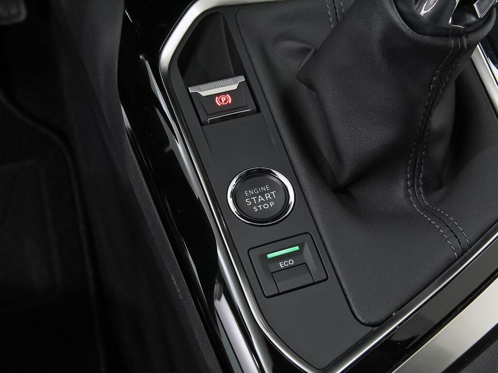 Peugeot 3008 1.2 PureTech 96KW S&S Allure Pack 29