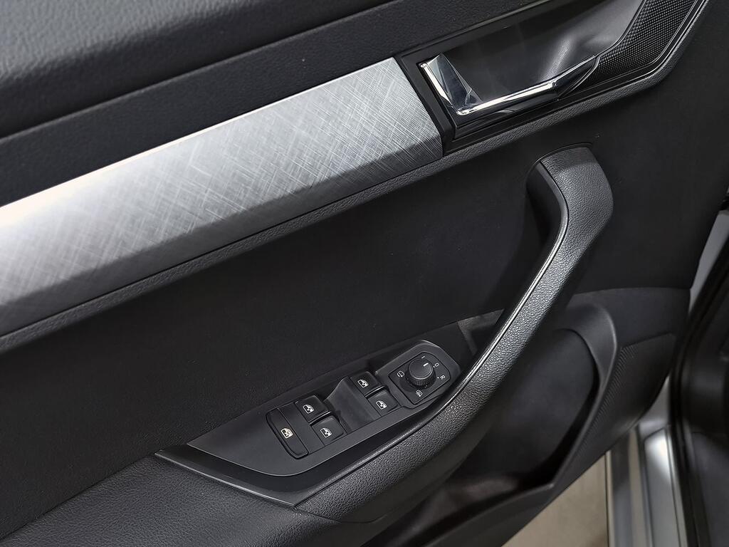 Skoda Karoq 2.0 TDI 110kW (150CV) Ambition 11