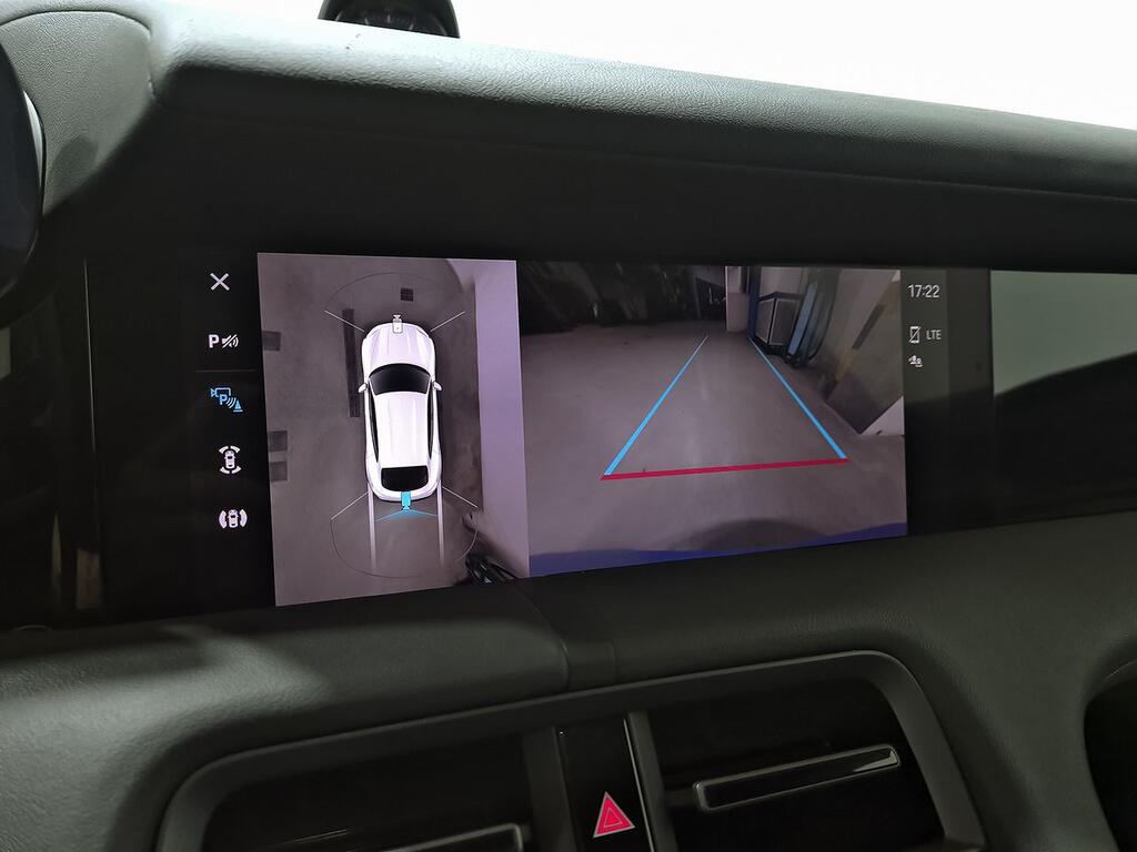 Porsche Taycan 4S Cross Turismo 29