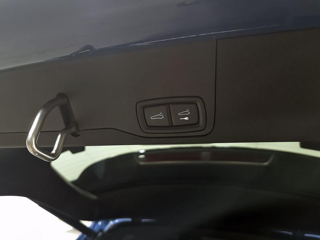 Porsche Taycan 4S Cross Turismo 37