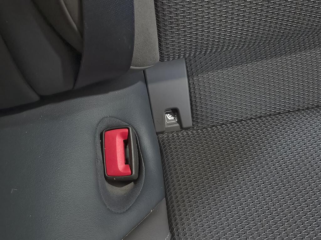 Porsche Taycan 4S Cross Turismo 34