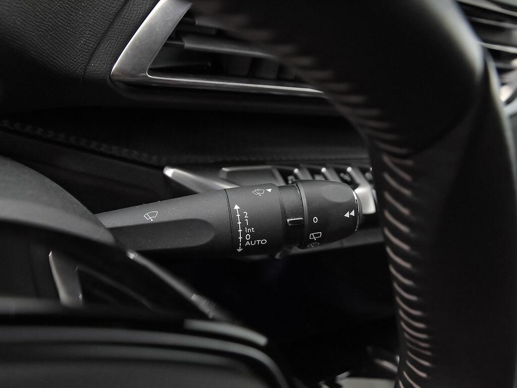 Peugeot 3008 1.2 PureTech 96KW S&S Allure Pack 15