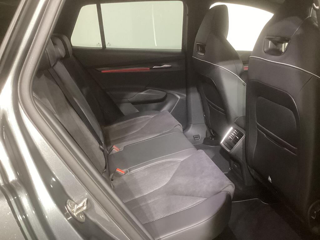 Skoda Elroq 210 kW (CV) 82 kWh (77 kwh neta) Sportli 6