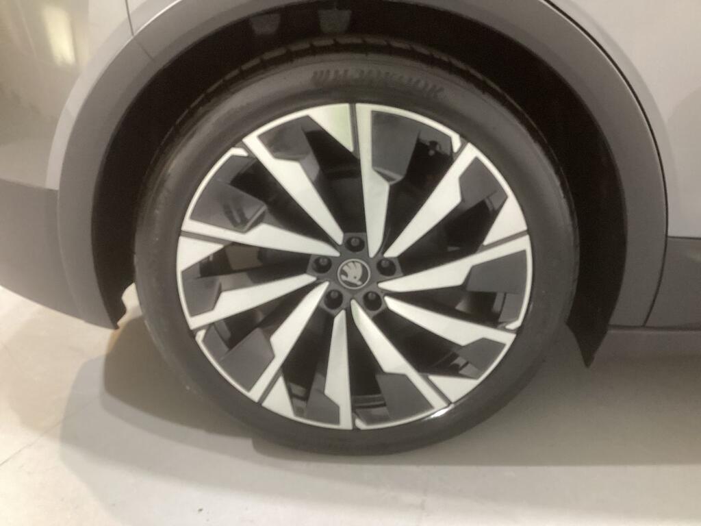 Skoda Elroq 210 kW (CV) 82 kWh (77 kwh neta) Sportli 8