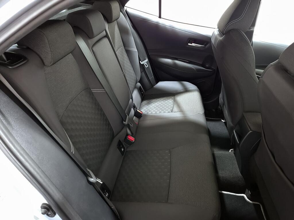 Toyota Corolla 140H Active Plus 8