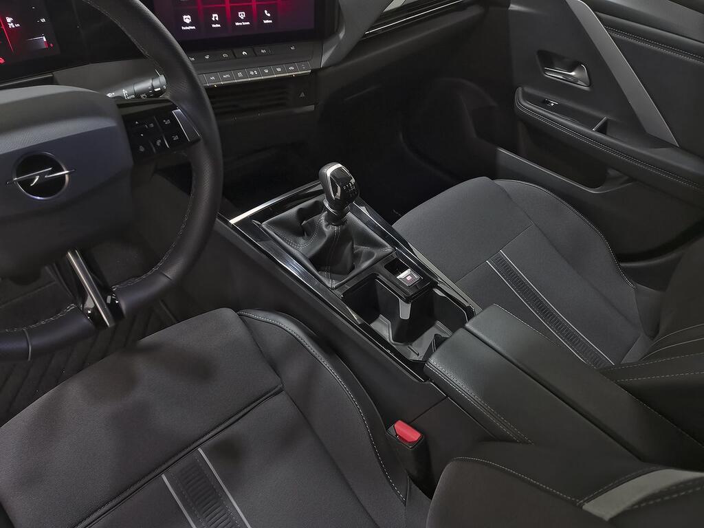 Opel Astra 1.2T XHT 96kW (130CV) GS 29