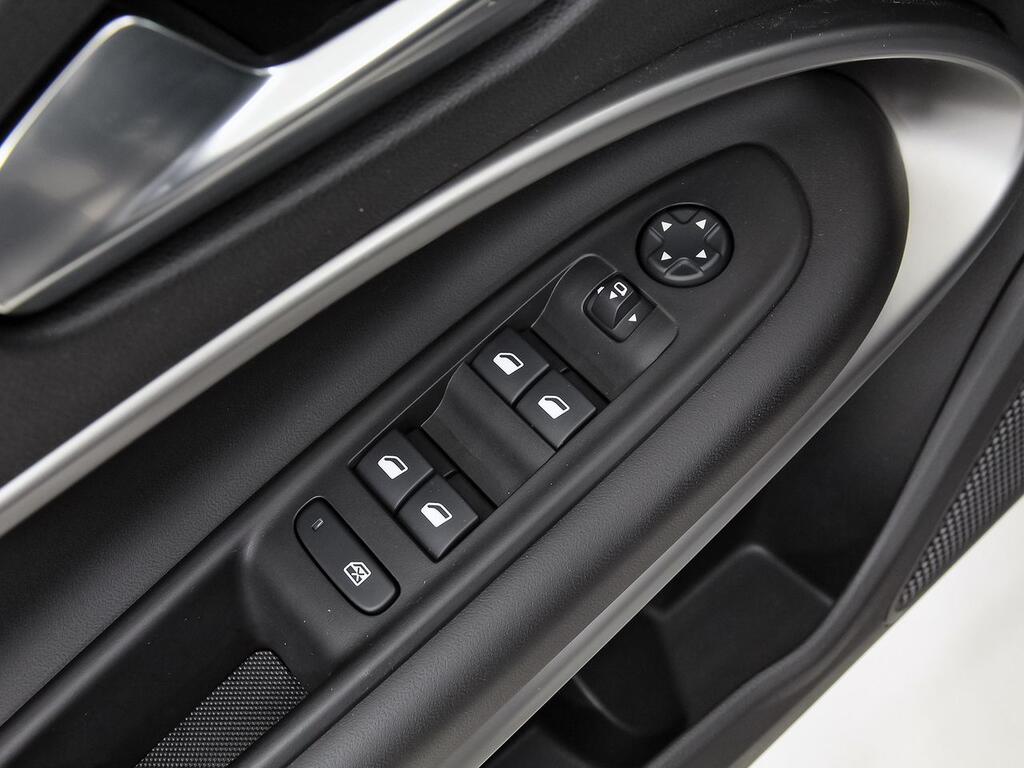 Jeep Avenger 1.2 G 74kW (100CV) Summit 13