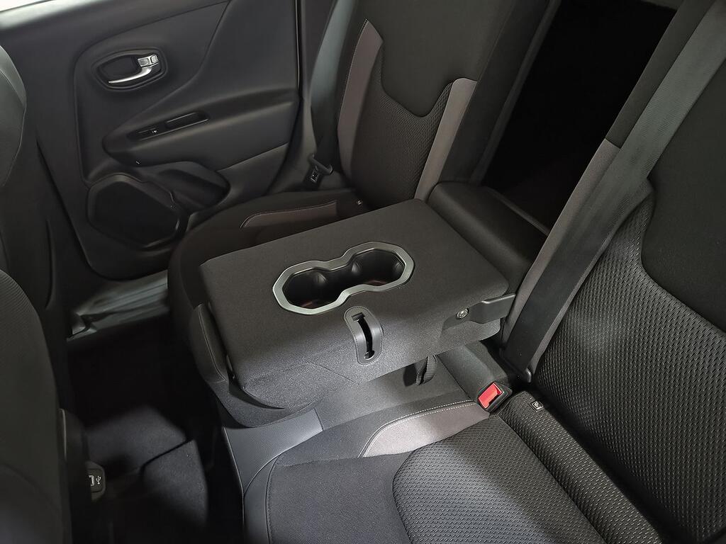 Jeep Renegade Limited 1.0G 88kW (120CV) 4x2 31