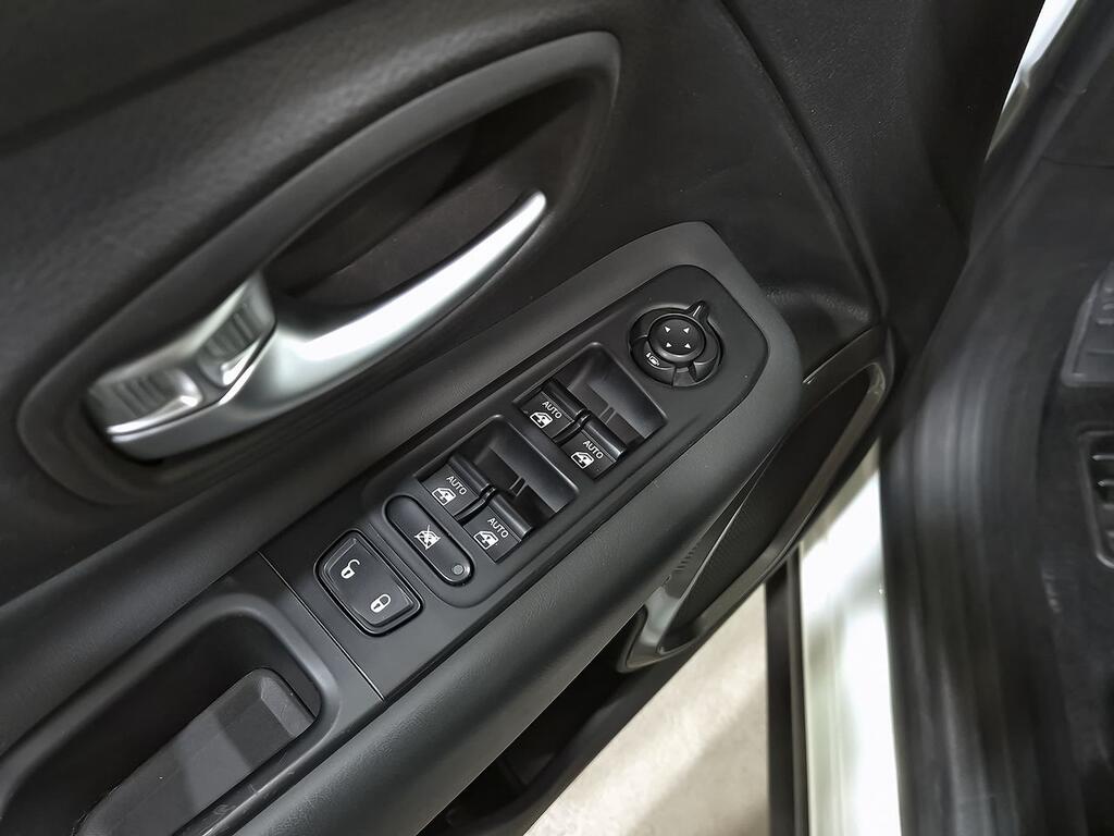 Jeep Renegade Limited 1.0G 88kW (120CV) 4x2 11