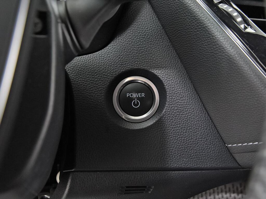 Toyota Corolla 140H Active Plus 21