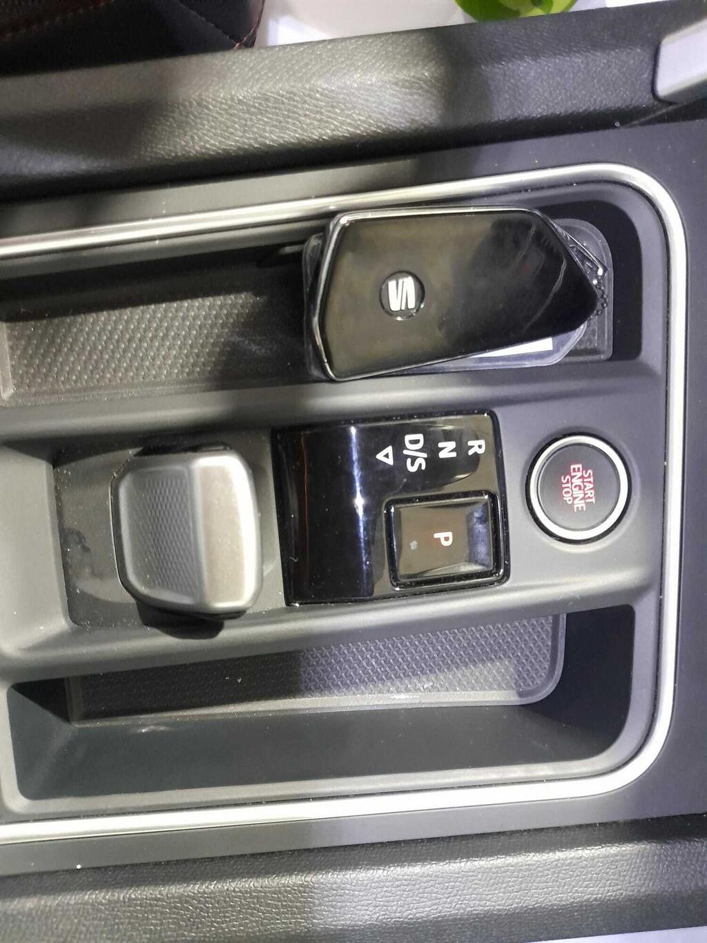 Seat Leon 1.0 eTSI 81kW DSG-7 S&S FR 25 Aniv 13