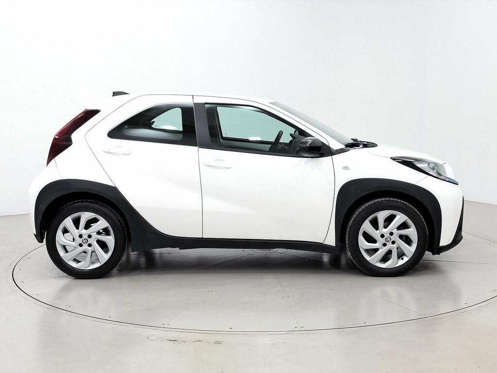 Toyota Aygo X Cross 1.0 VVT-I 72CV Play 3