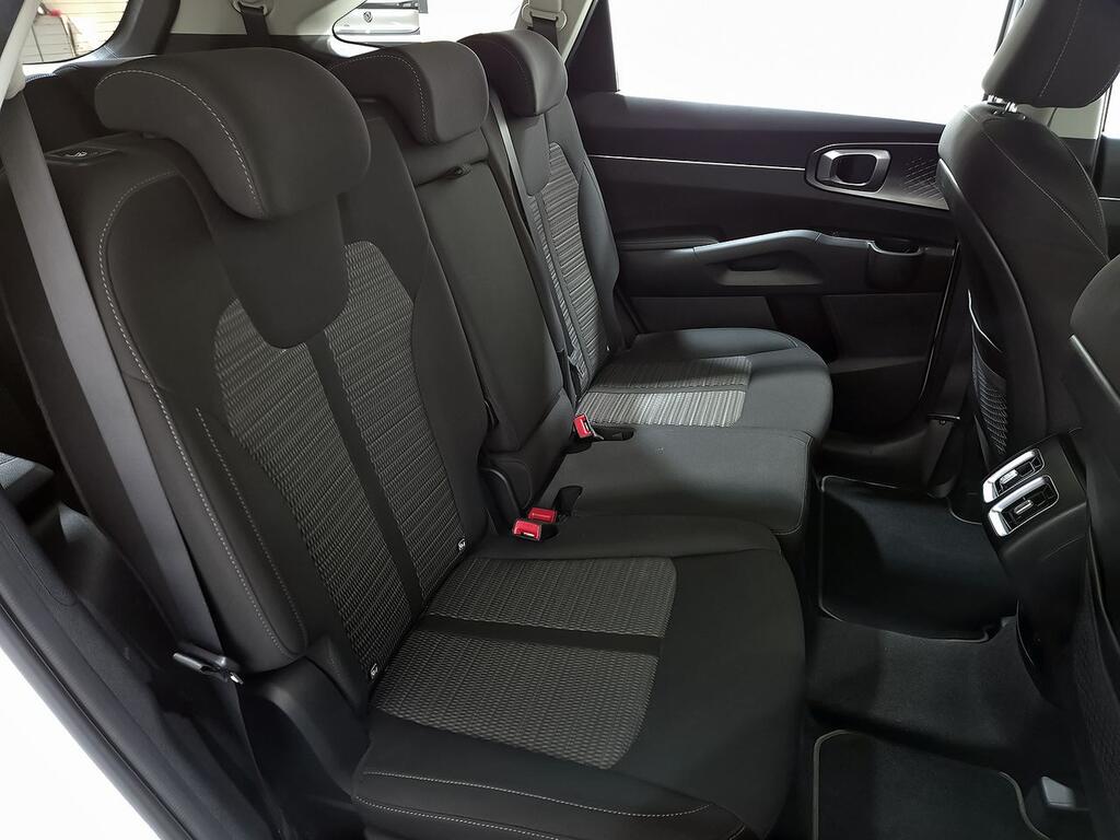 Kia Sorento 2.2 CRDi Drive DCT 4x2 7pl 8