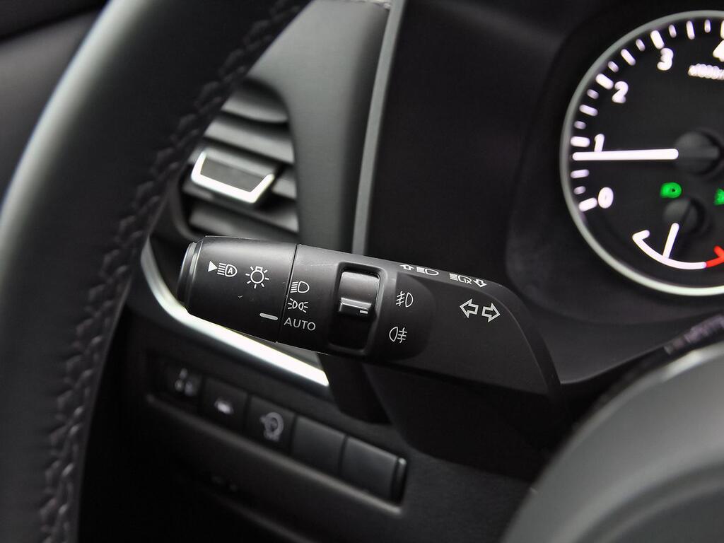 Nissan Qashqai DIG-T 103kW (140CV) mHEV 4x2 Acenta 14