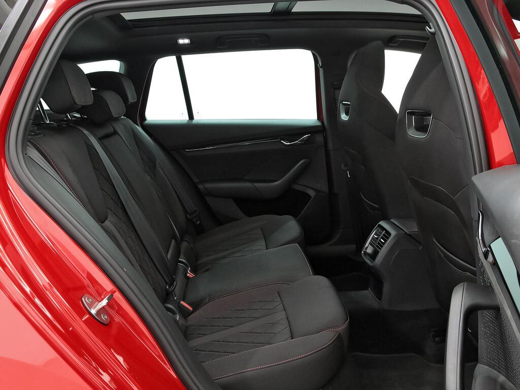 Skoda Octavia Combi 2.0 TSI 180kW (245CV) DSG RS 8