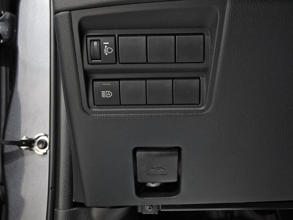 Toyota Yaris 1.5 120H Active Plus 14