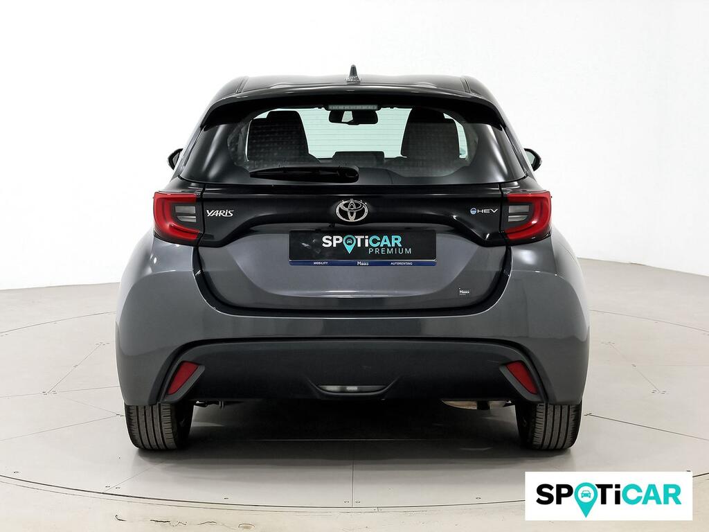 Toyota Yaris 1.5 120H Active Plus 6