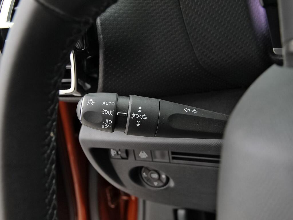 Citroën C4 PureTech 130 S&S EAT8 Shine 16