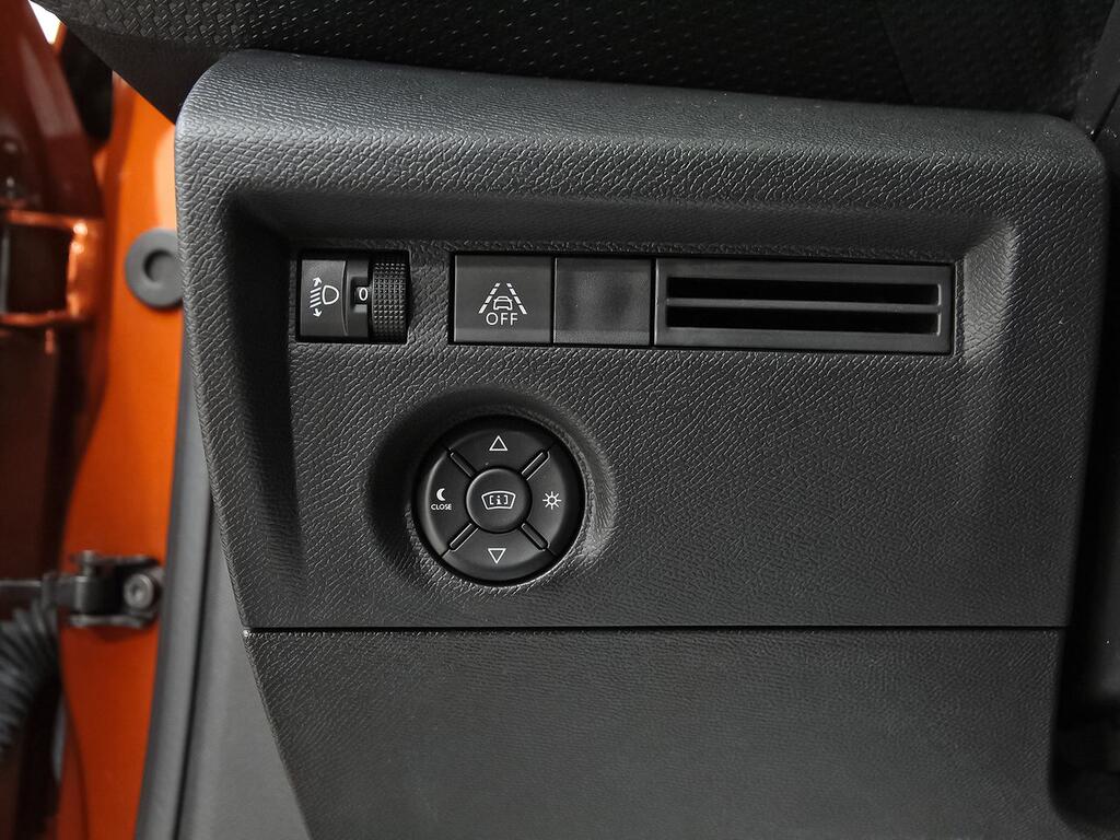 Citroën C4 PureTech 130 S&S EAT8 Shine 14