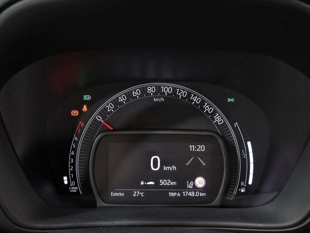 Toyota Aygo X Cross 1.0 VVT-I 72CV Play 15