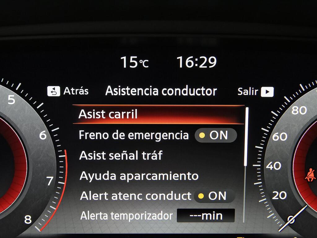 Nissan Juke DIG-T 84 kW (114 CV) 6M/T N-Connecta 28