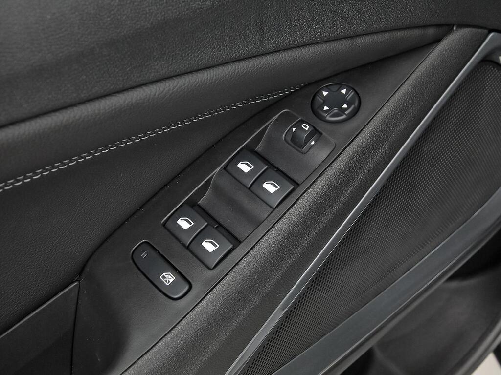 Opel CrossLand 1.2 81kW (110CV) Elegance Pack 9