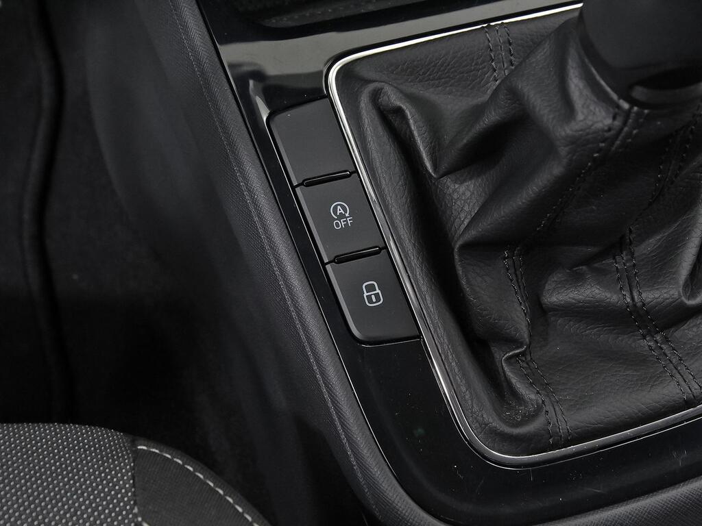 Skoda Fabia 1.0 TSI 70KW (95CV) Selection 26