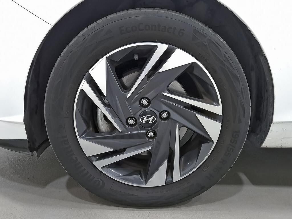 Hyundai i20 1.0 TGDI 74kW (100CV) 48V Tecno 10