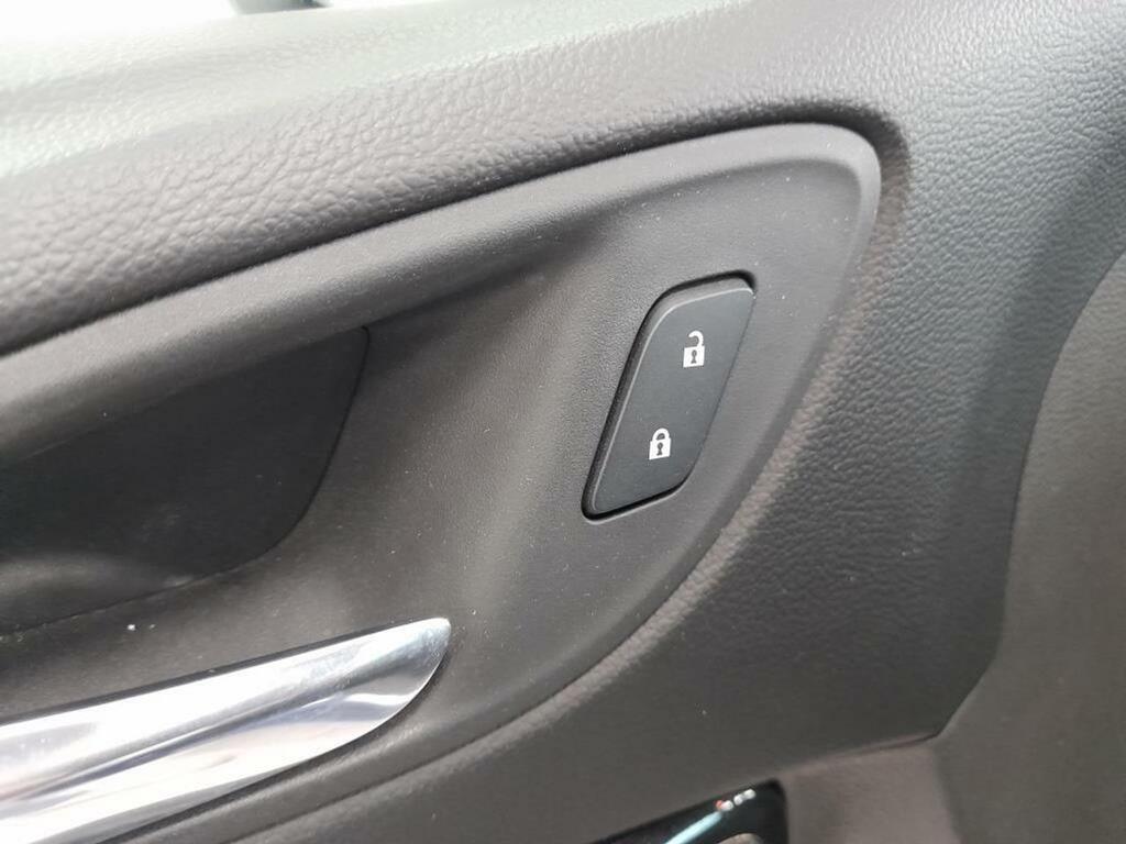 Opel Astra 1.2T SHR 107kW (145CV) Ultimate 18